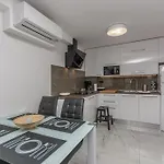 Luxury Sonja * Πόρετς